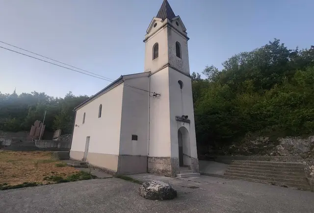 Crkva Presvetog Imena Isusova u Gornjem Gracu
